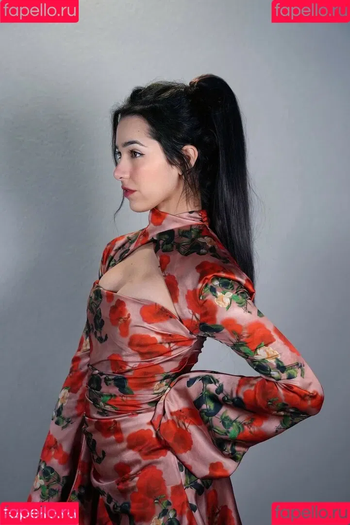 ASMR Glow / Sharon Dubois / asmr_glow / asmrglow / asmrglow_ Onlyfans Photo Gallery 