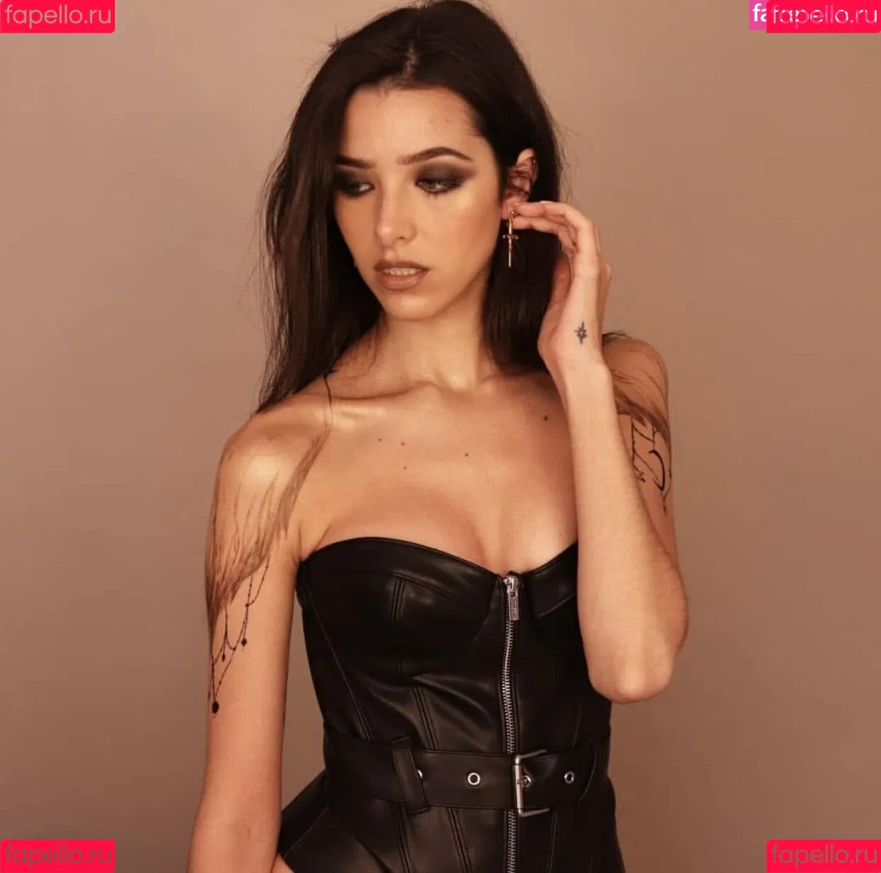 ASMR Glow / Sharon Dubois / asmr_glow / asmrglow / asmrglow_ Onlyfans Photo Gallery 