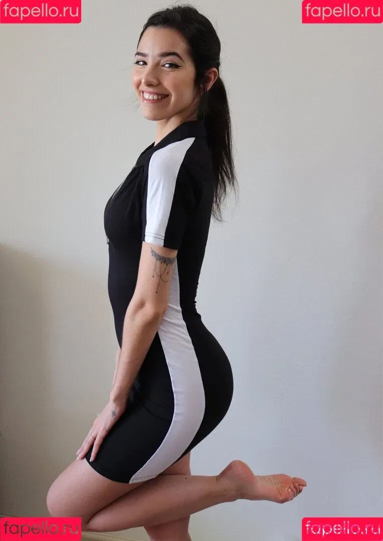 ASMR Glow / Sharon Dubois / asmr_glow / asmrglow / asmrglow_ Onlyfans Photo Gallery 