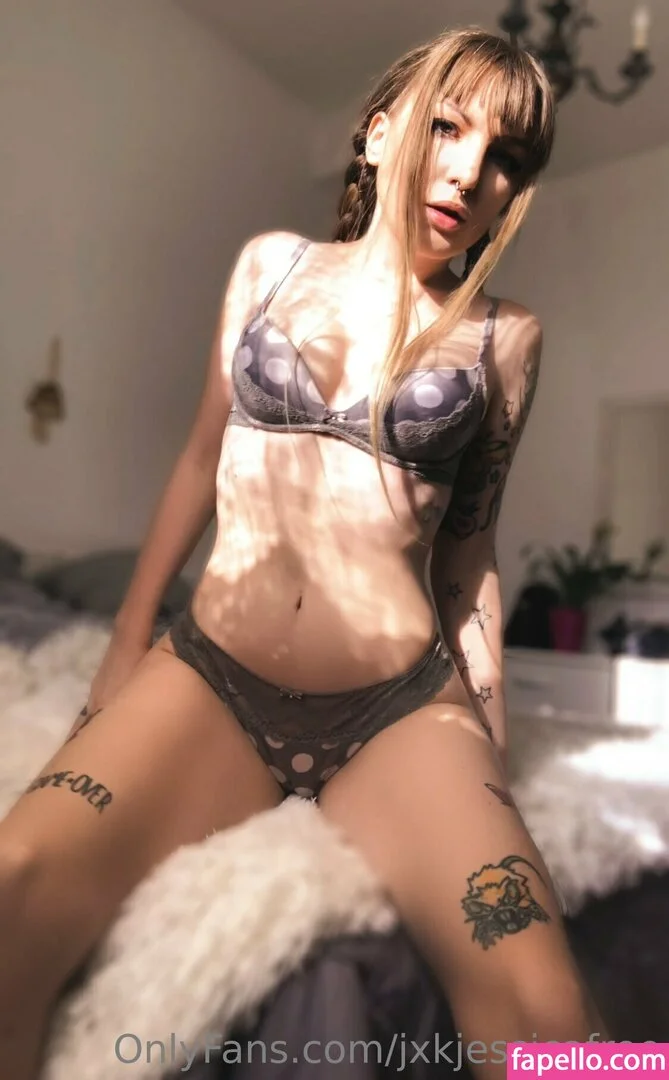 jxkjessicafree / prettylttlelady Onlyfans Photo Gallery 
