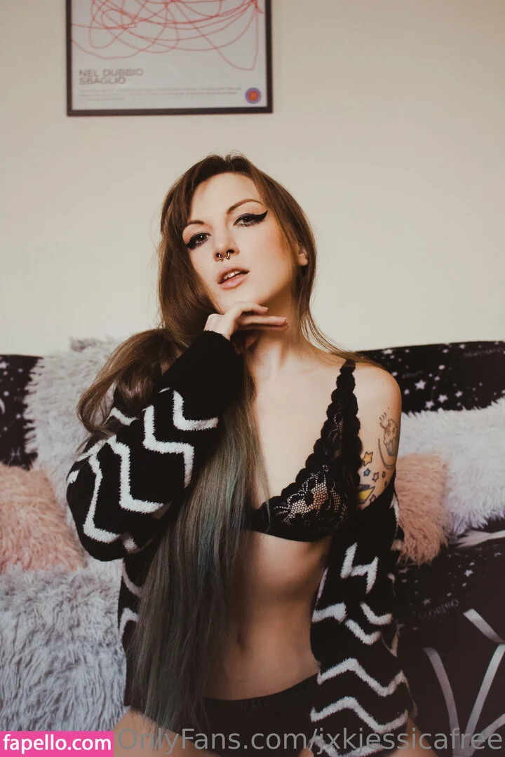 jxkjessicafree / prettylttlelady Onlyfans Photo Gallery 