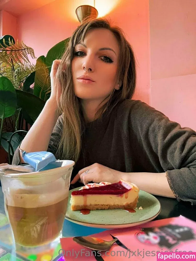 jxkjessicafree / prettylttlelady Onlyfans Photo Gallery 