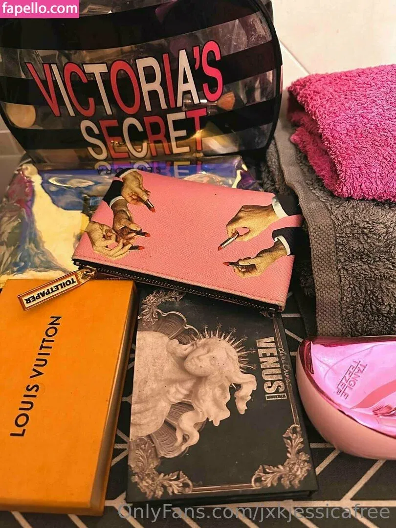 jxkjessicafree / prettylttlelady Onlyfans Photo Gallery 