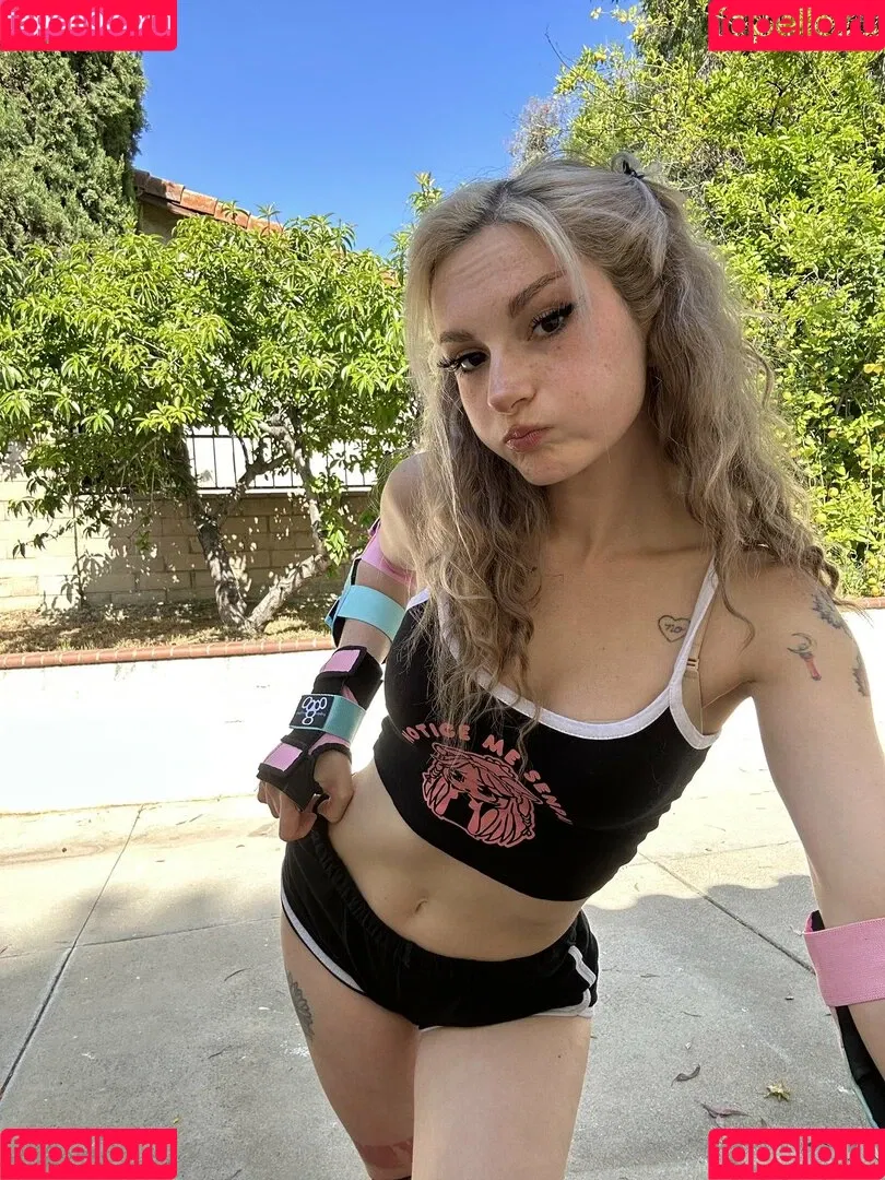 Busy B ASMR / busybasmr Onlyfans Photo Gallery 