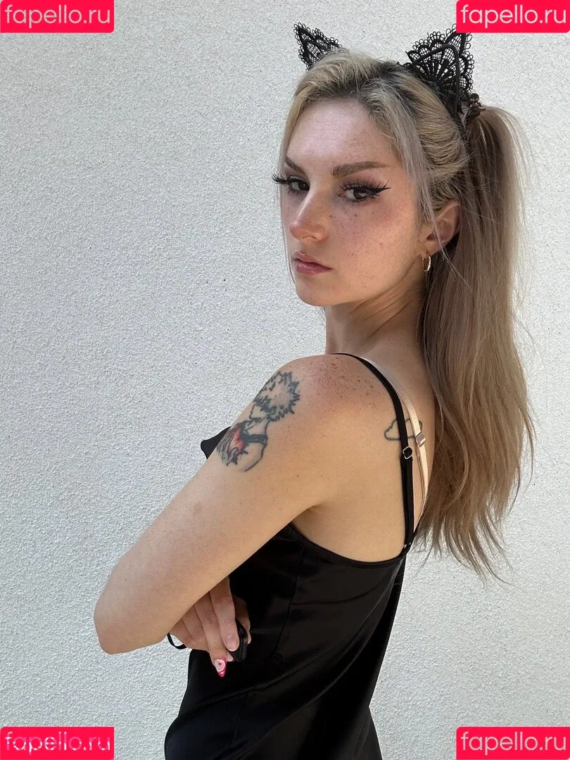 Busy B ASMR / busybasmr Onlyfans Photo Gallery 
