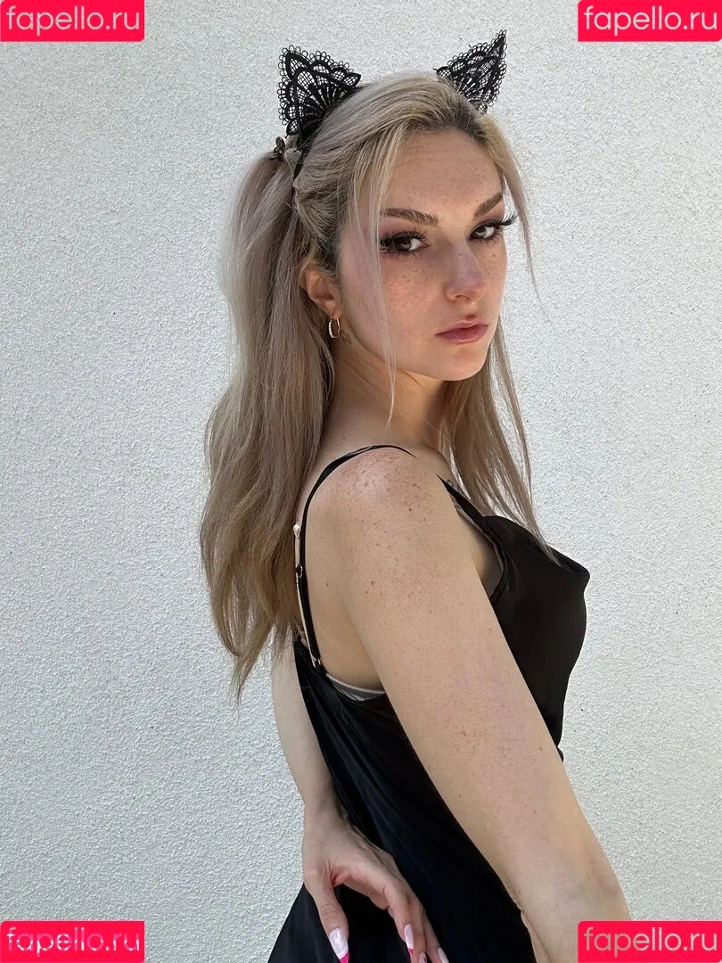 Busy B ASMR / busybasmr Onlyfans Photo Gallery 