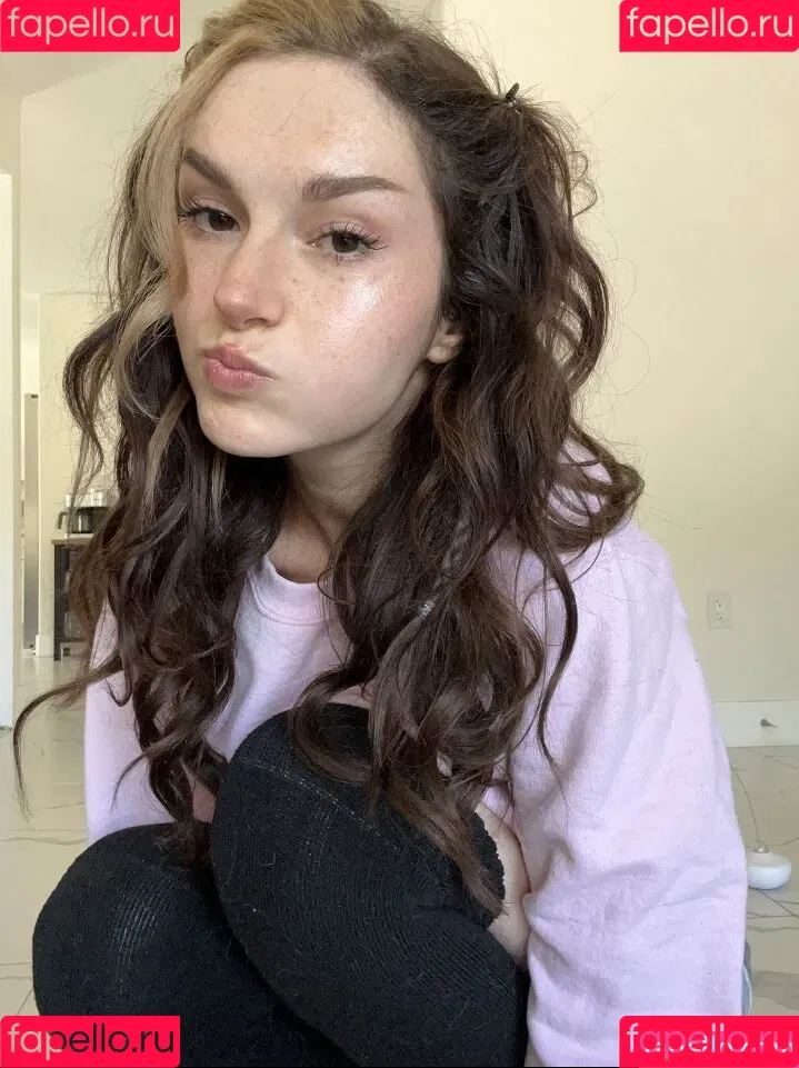 Busy B ASMR / busybasmr Onlyfans Photo Gallery 