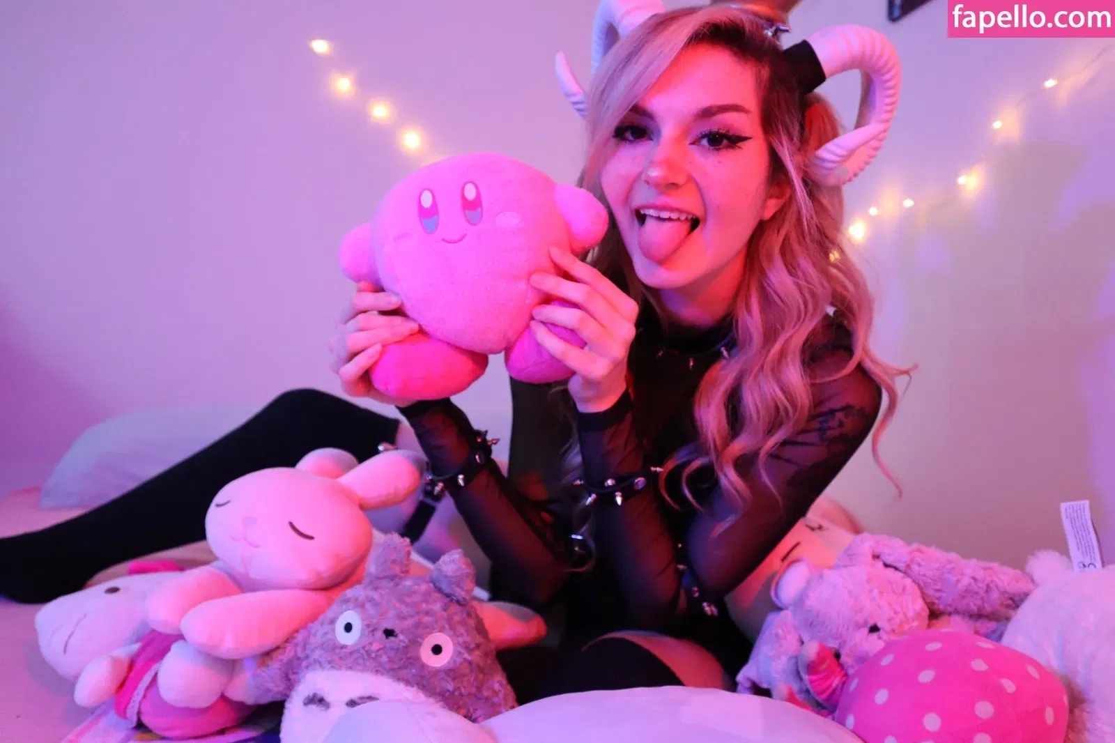 Busy B ASMR / busybasmr Onlyfans Photo Gallery 