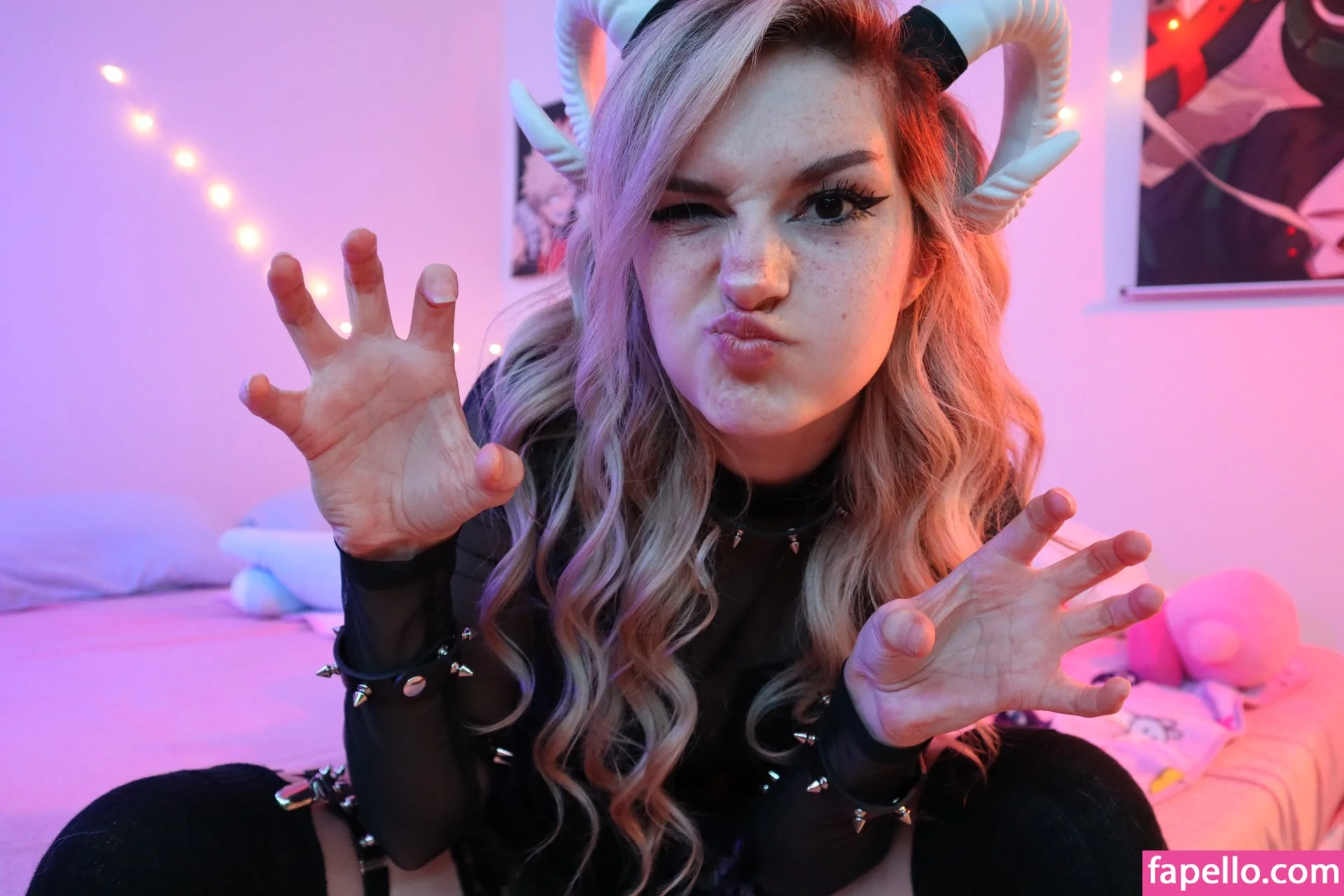 Busy B ASMR / busybasmr Onlyfans Photo Gallery 