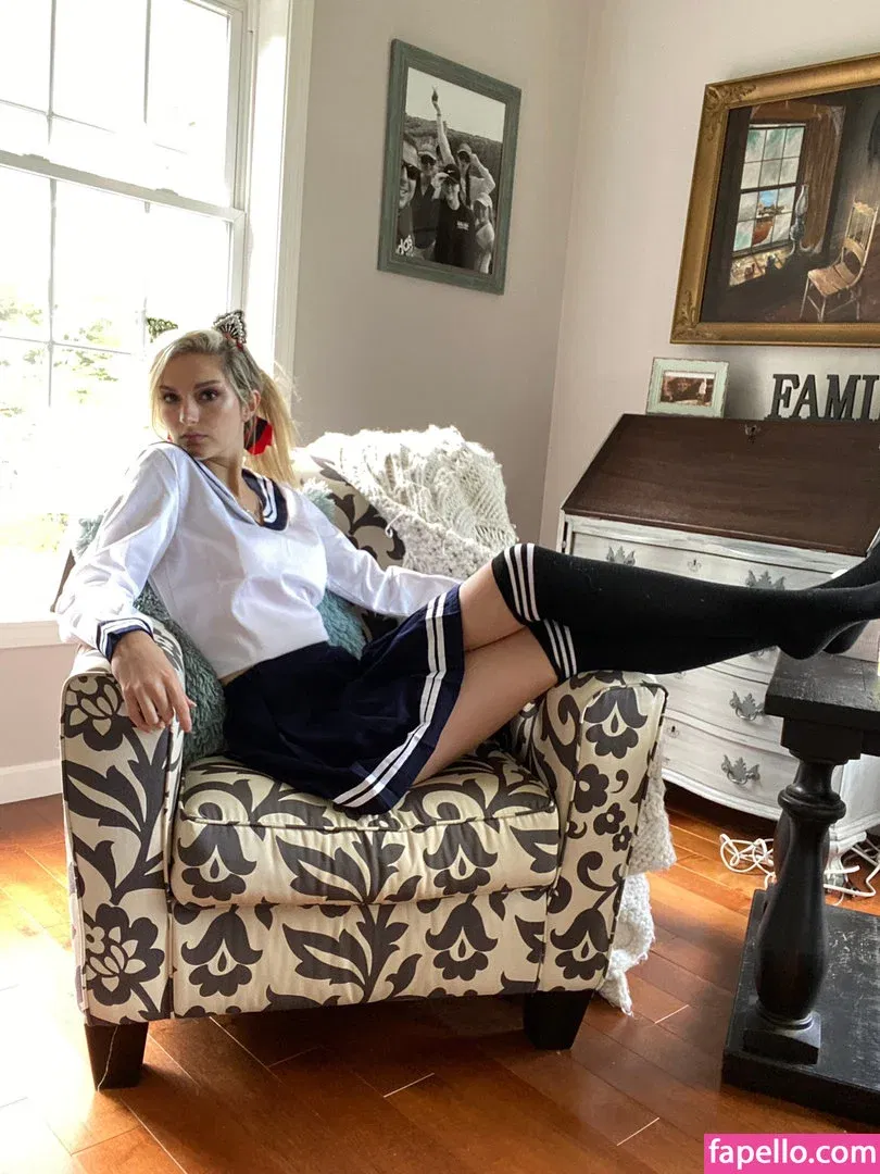 Busy B ASMR / busybasmr Onlyfans Photo Gallery 