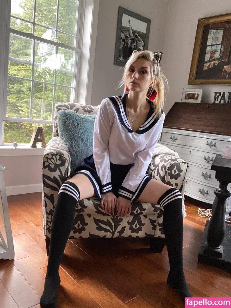 Busy B ASMR / busybasmr Onlyfans Photo Gallery 