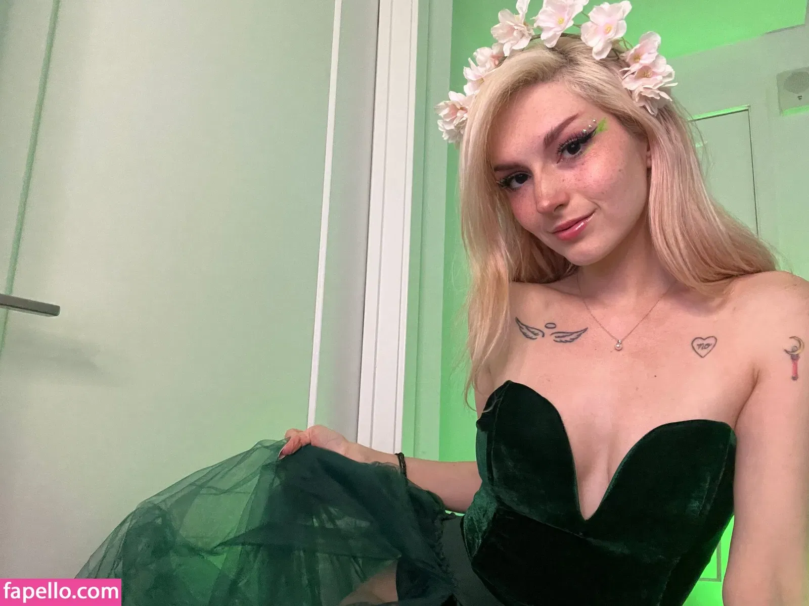 Busy B ASMR / busybasmr Onlyfans Photo Gallery 