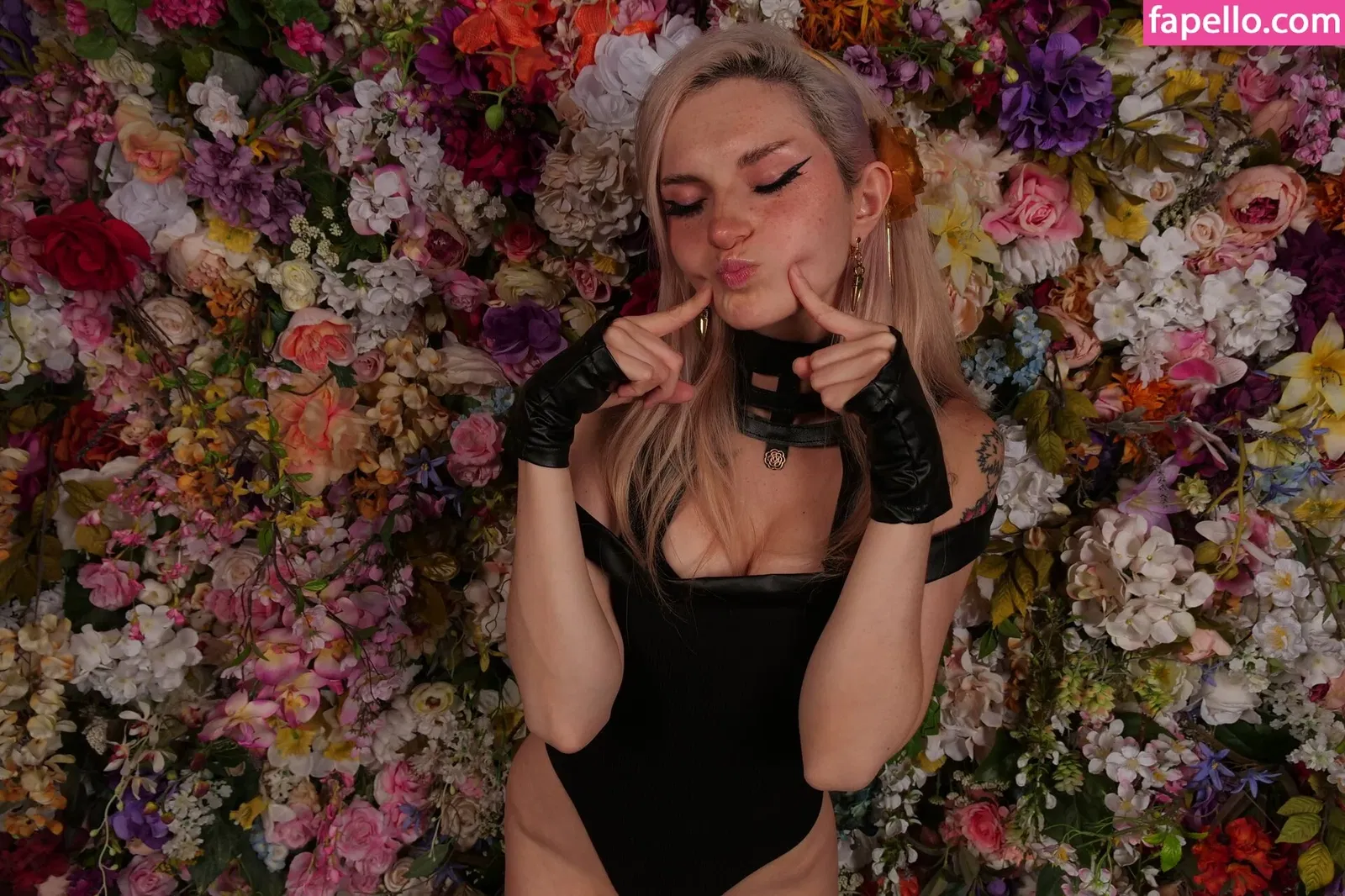 Busy B ASMR / busybasmr Onlyfans Photo Gallery 