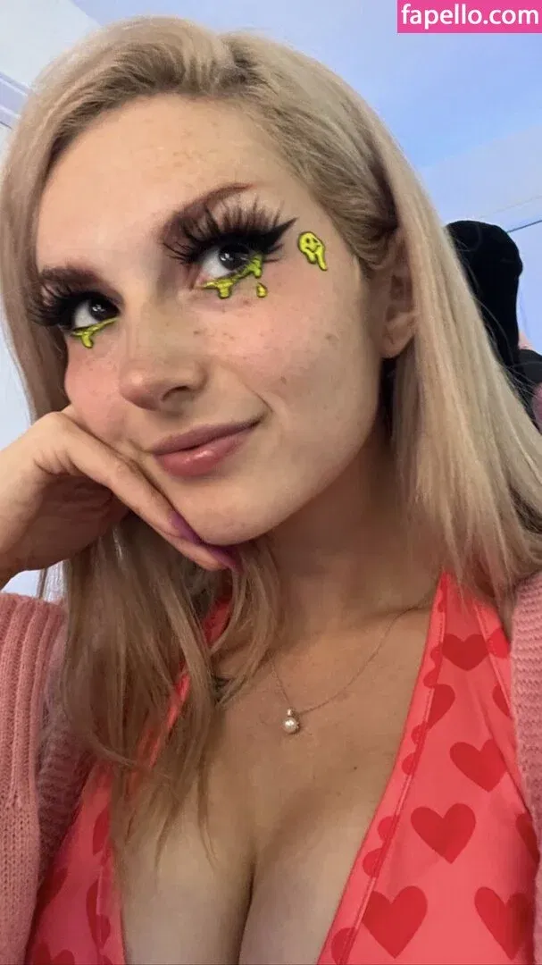 Busy B ASMR / busybasmr Onlyfans Photo Gallery 