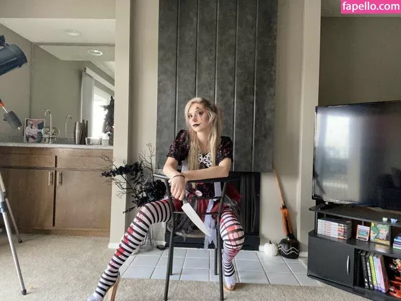 Busy B ASMR / busybasmr Onlyfans Photo Gallery 