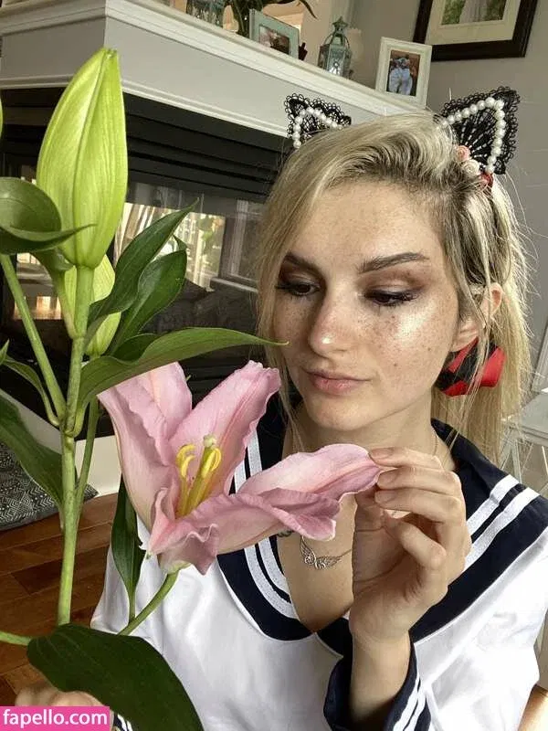 Busy B ASMR / busybasmr Onlyfans Photo Gallery 