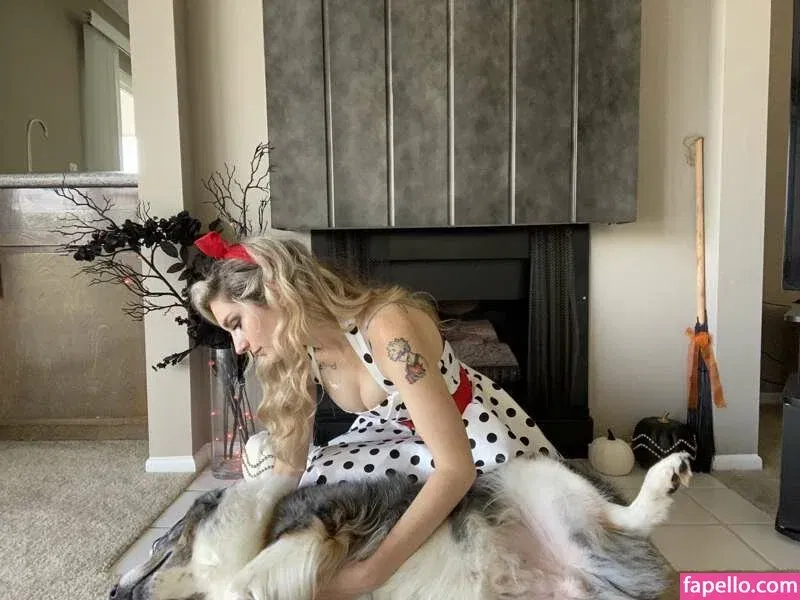 Busy B ASMR / busybasmr Onlyfans Photo Gallery 