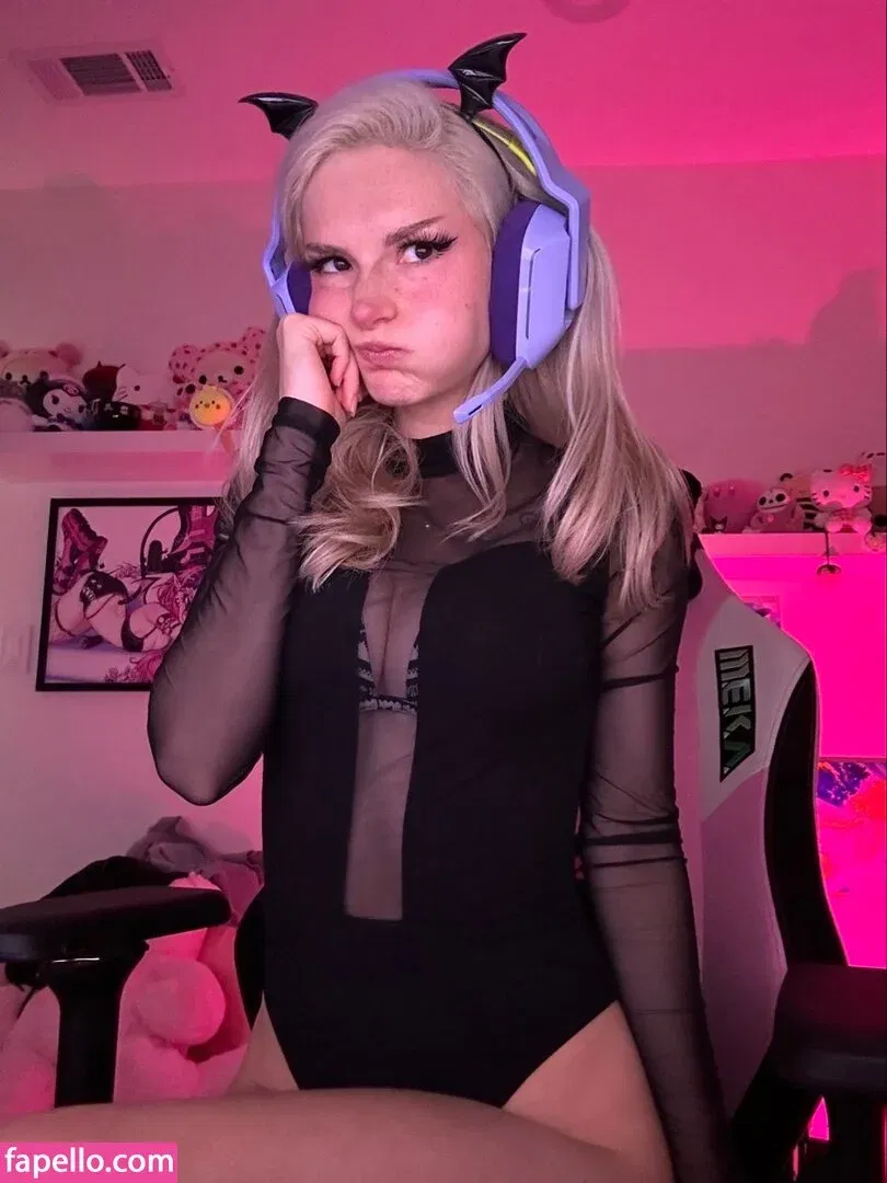 Busy B ASMR / busybasmr Onlyfans Photo Gallery 