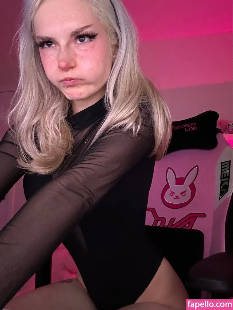 Busy B ASMR / busybasmr Onlyfans Photo Gallery 