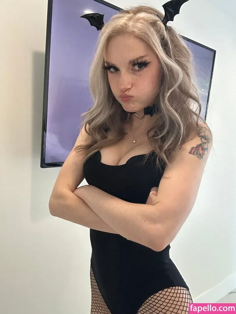 Busy B ASMR / busybasmr Onlyfans Photo Gallery 