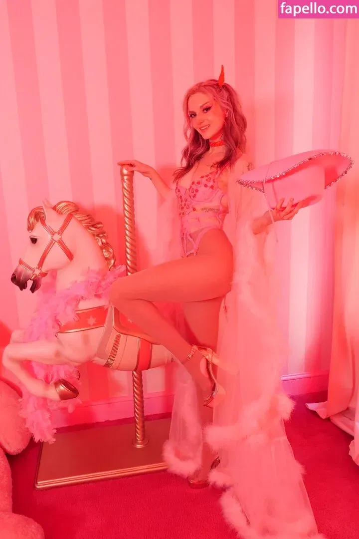 Busy B ASMR / busybasmr Onlyfans Photo Gallery 