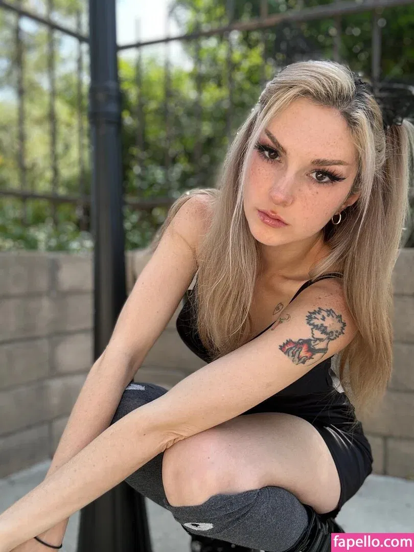 Busy B ASMR / busybasmr Onlyfans Photo Gallery 