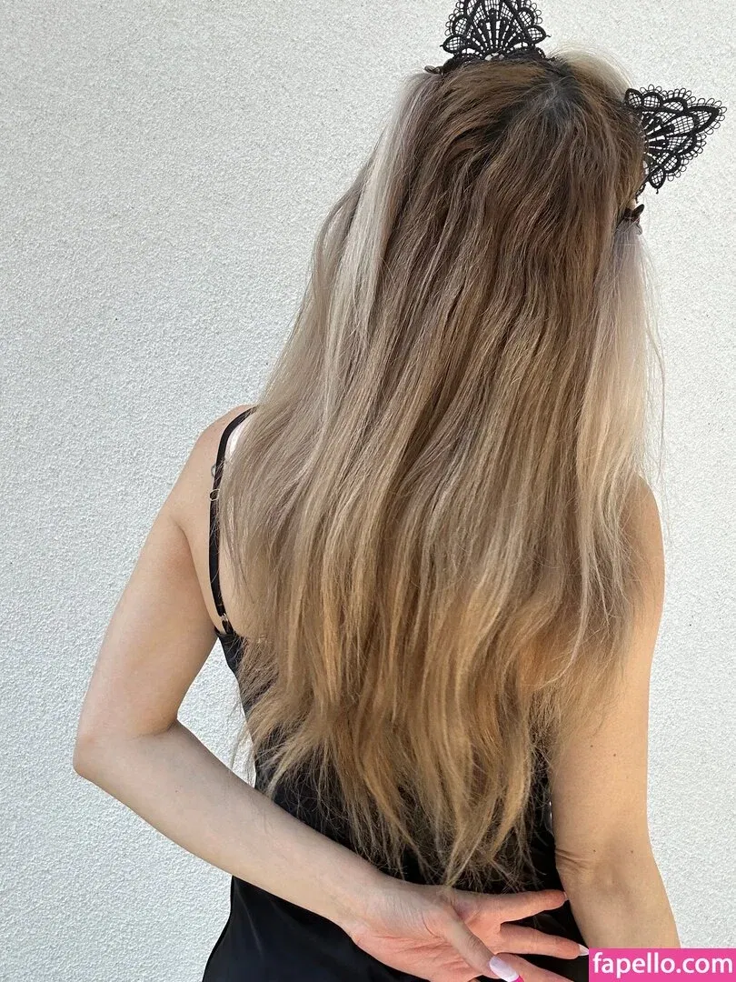 Busy B ASMR / busybasmr Onlyfans Photo Gallery 