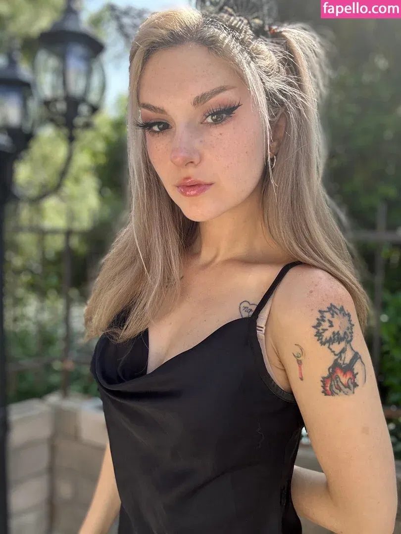 Busy B ASMR / busybasmr Onlyfans Photo Gallery 