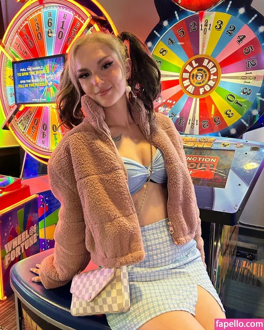 Busy B ASMR / busybasmr Onlyfans Photo Gallery 