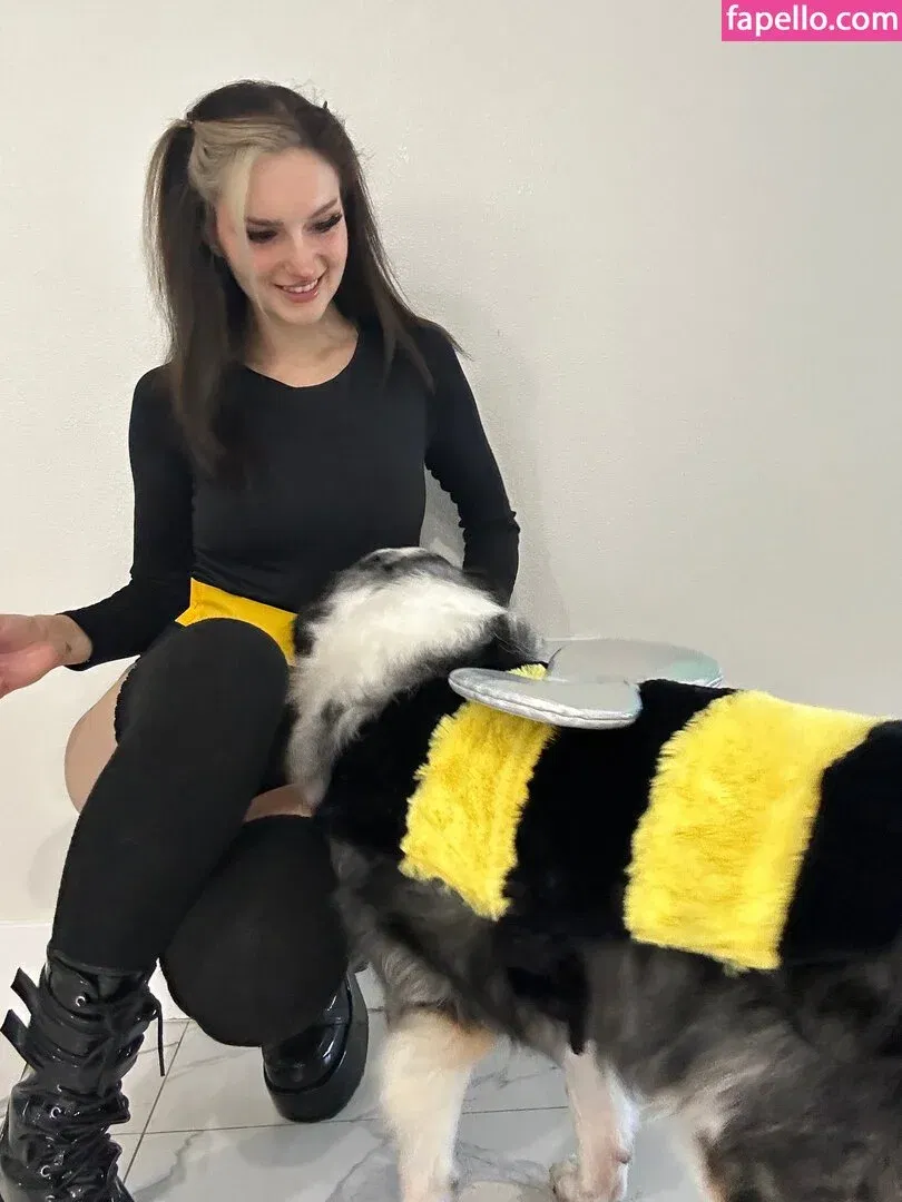 Busy B ASMR / busybasmr Onlyfans Photo Gallery 