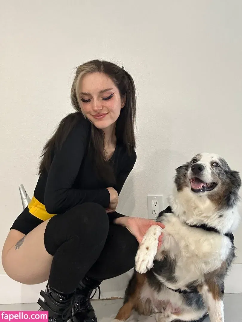 Busy B ASMR / busybasmr Onlyfans Photo Gallery 