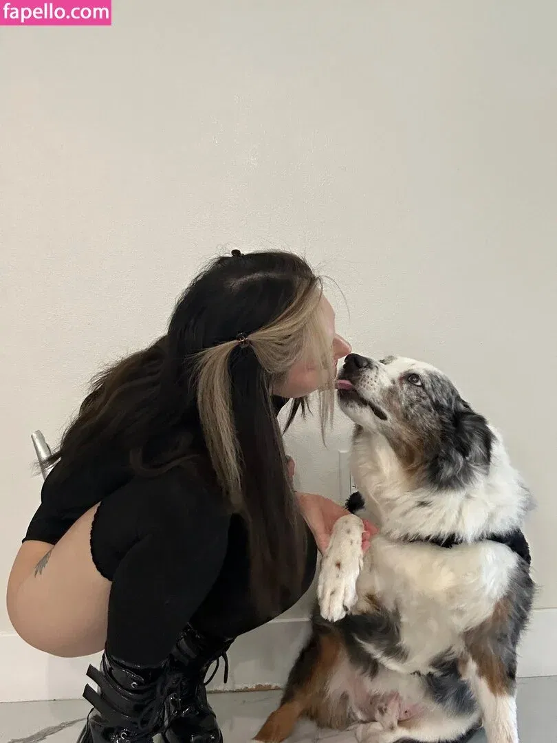 Busy B ASMR / busybasmr Onlyfans Photo Gallery 