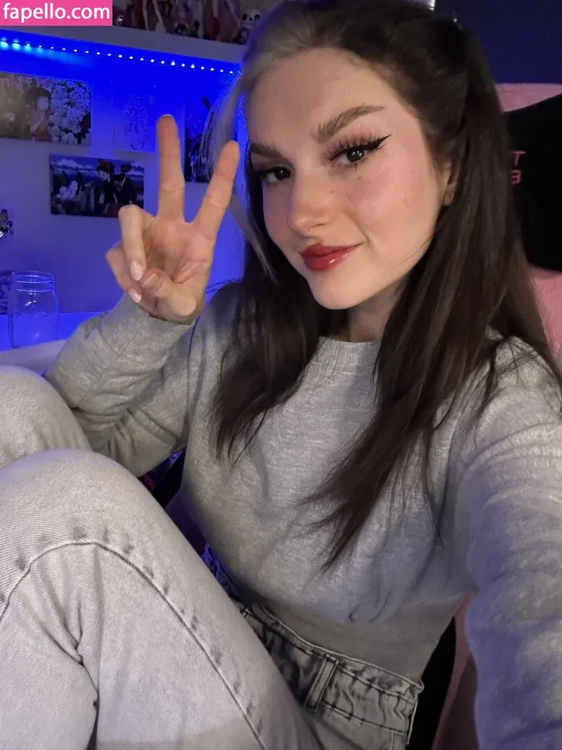 Busy B ASMR / busybasmr Onlyfans Photo Gallery 