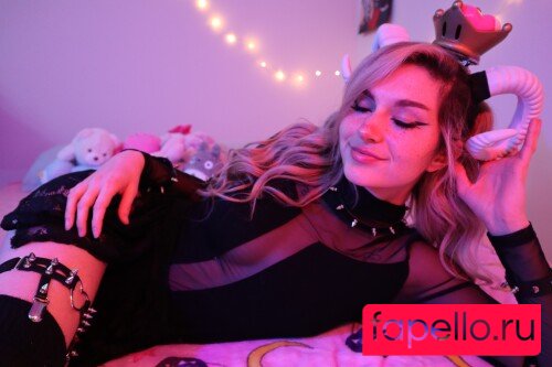 Busy B ASMR / busybasmr Onlyfans Photo Gallery 