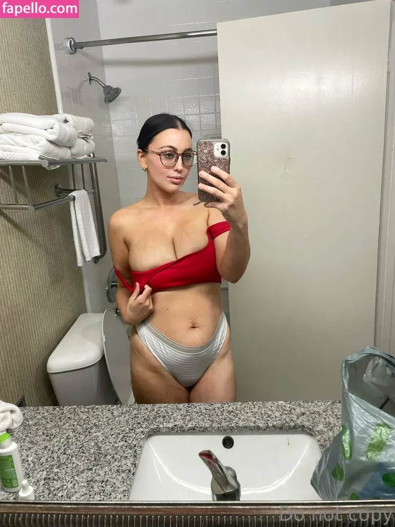 daniellelancaster / daniellelancaster_ Onlyfans Photo Gallery 