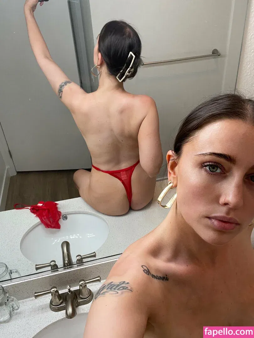 daniellelancaster / daniellelancaster_ Onlyfans Photo Gallery 