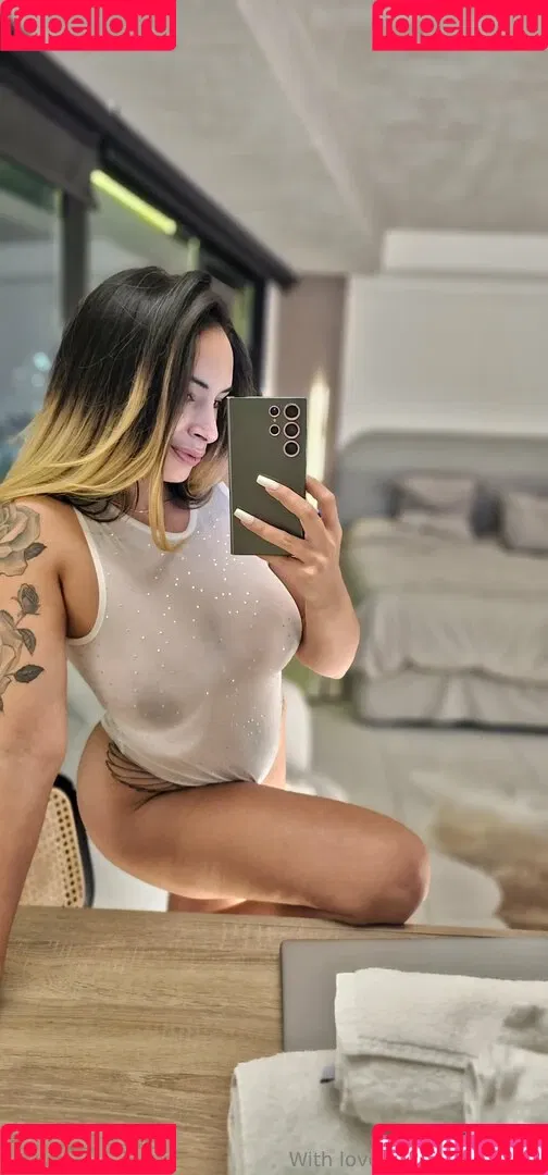 reel / roomababy Onlyfans Photo Gallery 