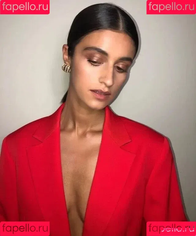 Anya Chalotra / anyachalotra / anyachalotraa Onlyfans Photo Gallery 