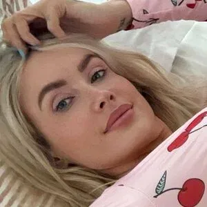 darthlux / lauralux Onlyfans Photo Gallery 