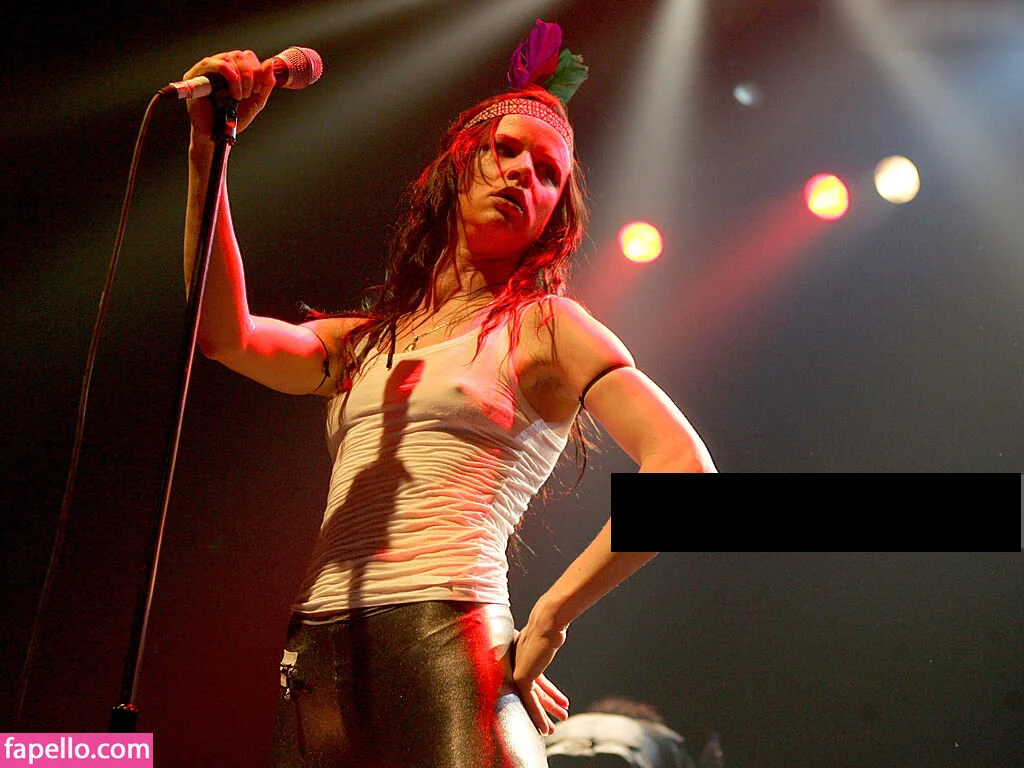 Juliette Lewis Nude Onlyfans Photo 37