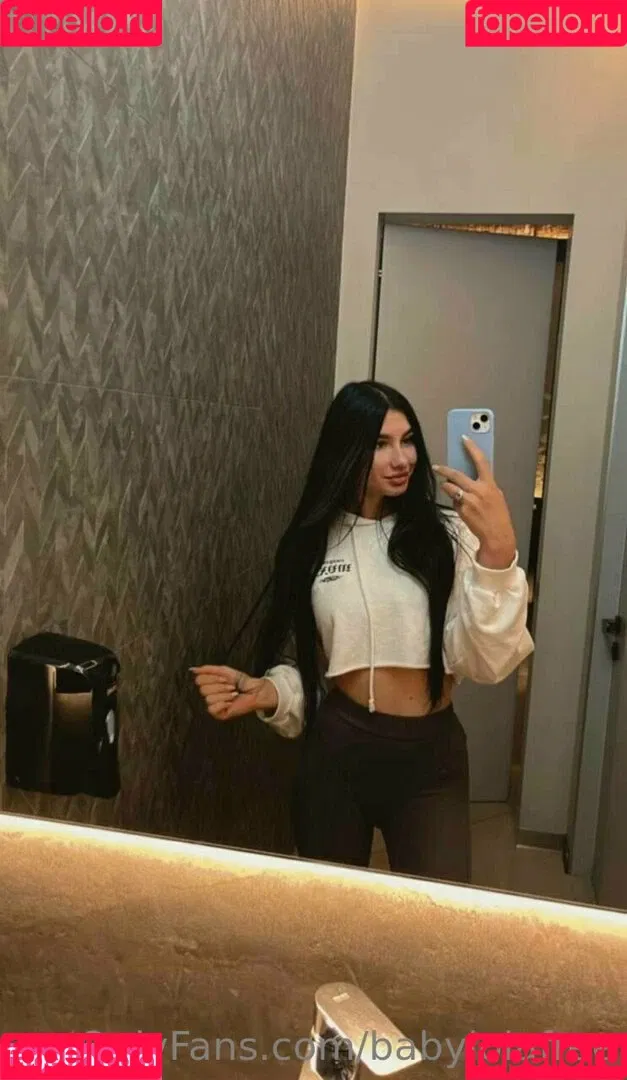 babylolafree / conno_r Onlyfans Photo Gallery 