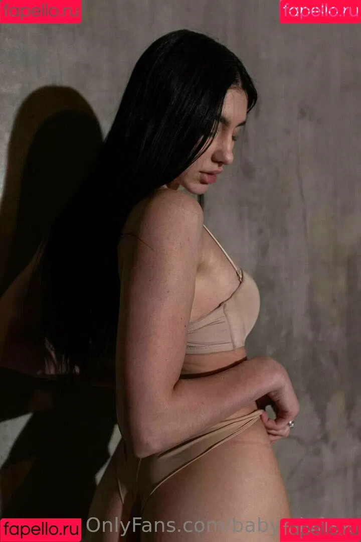 babylolafree / conno_r Onlyfans Photo Gallery 
