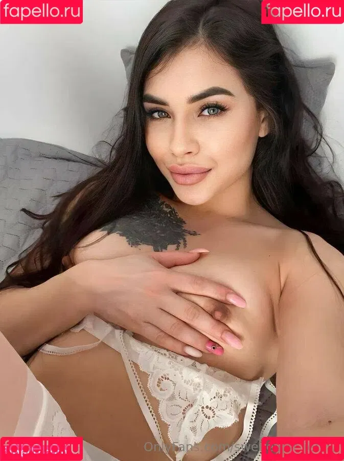 sweeet_yella / sweeetest_jenny Onlyfans Photo Gallery 