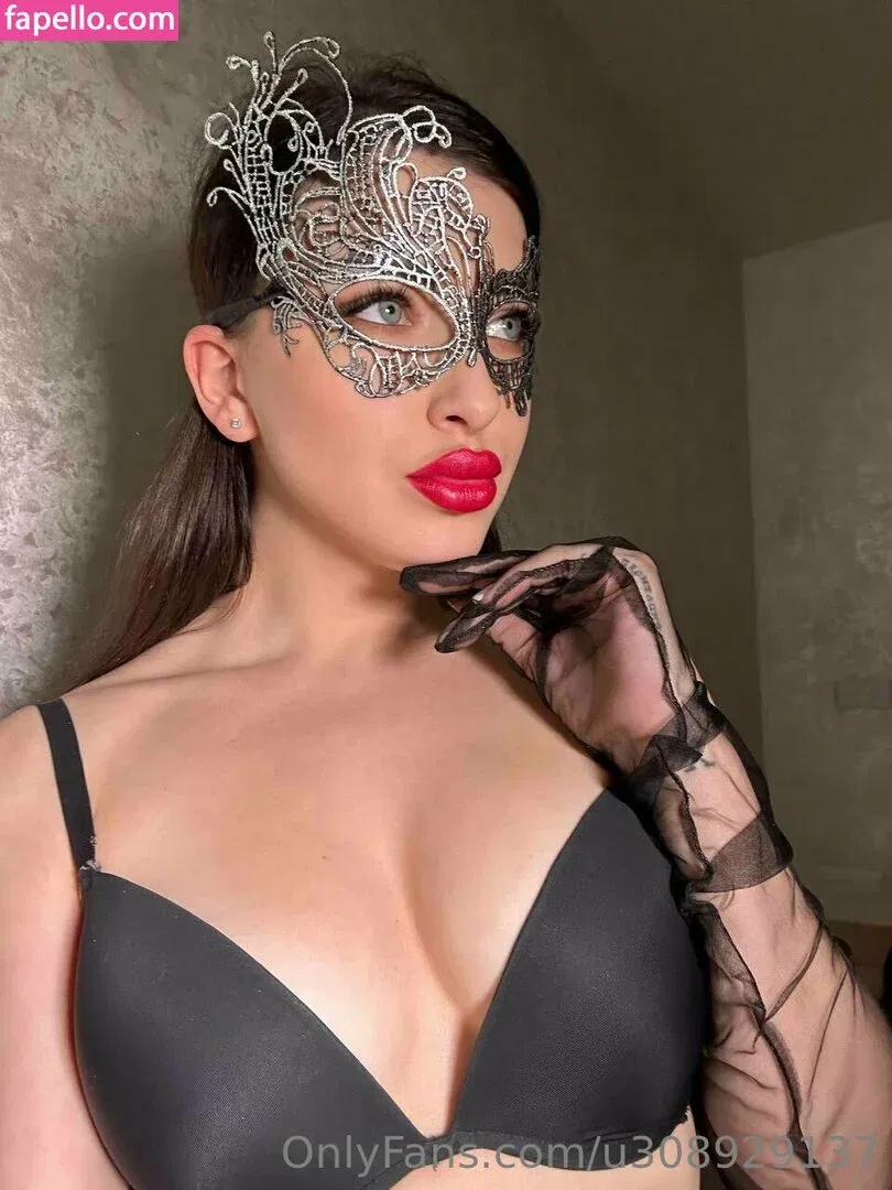 sweeet_yella / sweeetest_jenny Onlyfans Photo Gallery 