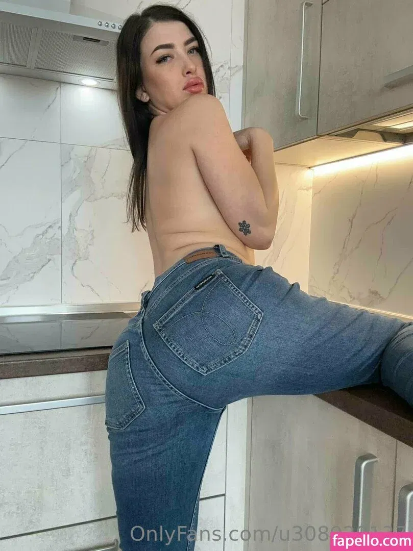 sweeet_yella / sweeetest_jenny Onlyfans Photo Gallery 