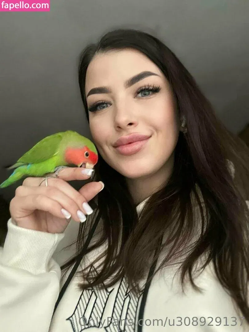 sweeet_yella / sweeetest_jenny Onlyfans Photo Gallery 