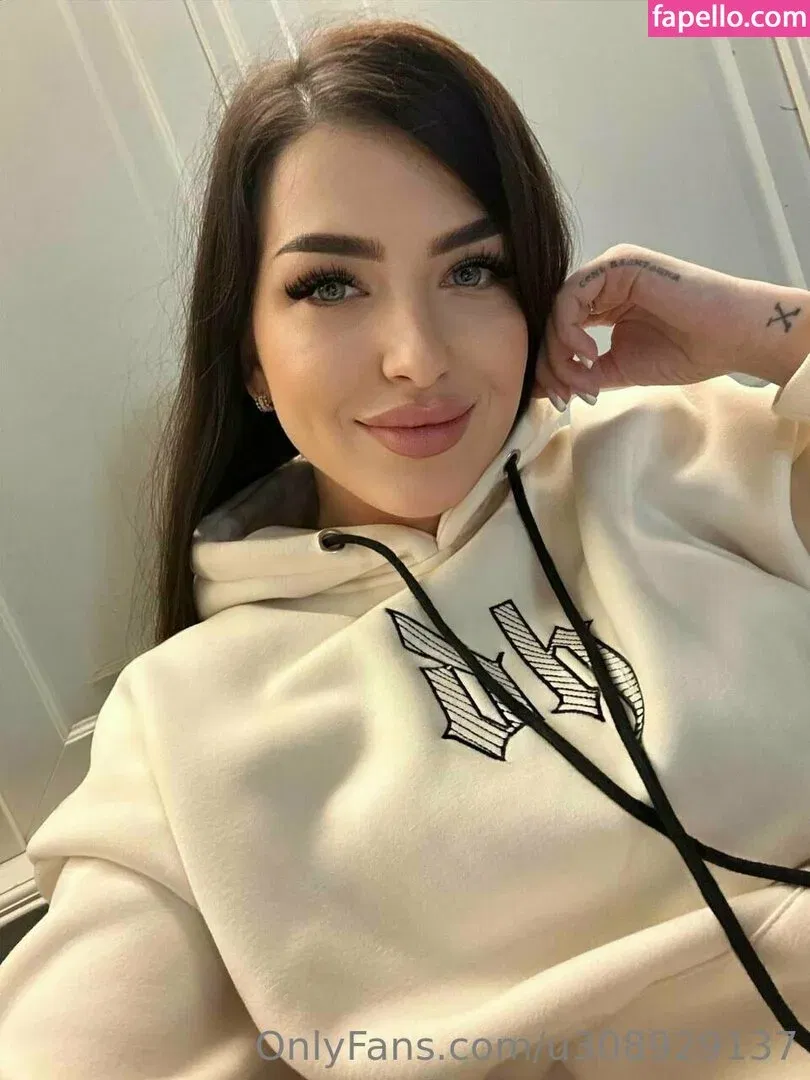 sweeet_yella / sweeetest_jenny Onlyfans Photo Gallery 