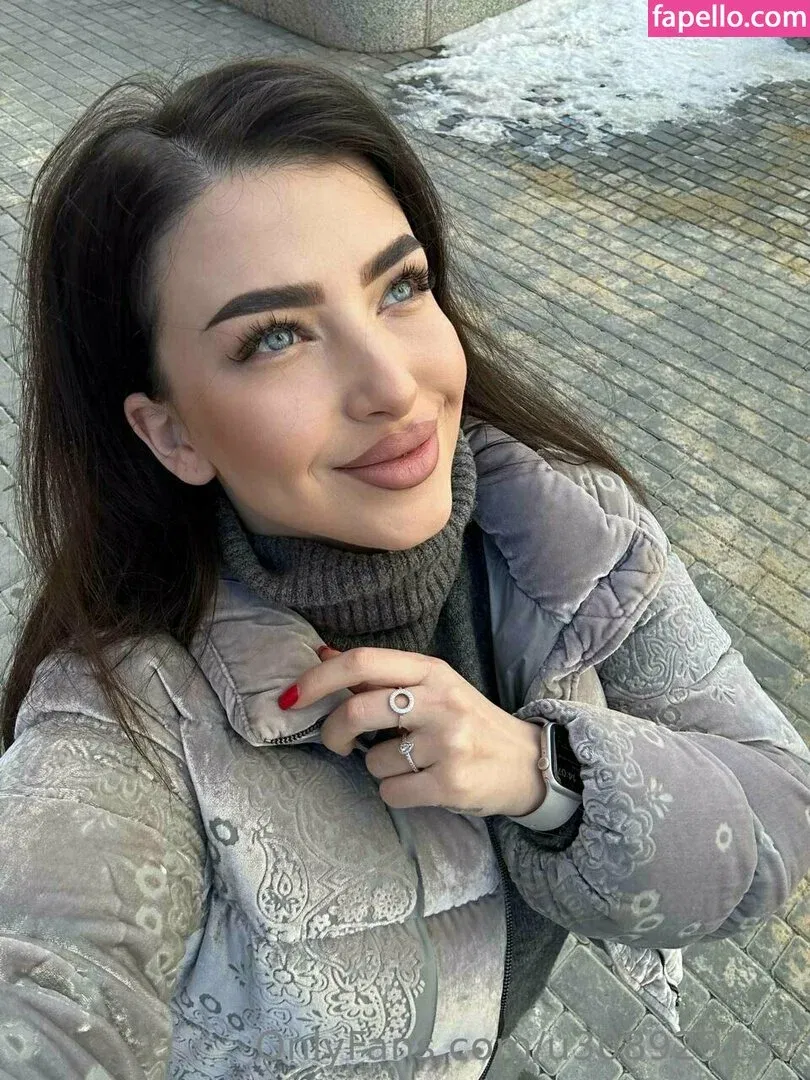 sweeet_yella / sweeetest_jenny Onlyfans Photo Gallery 