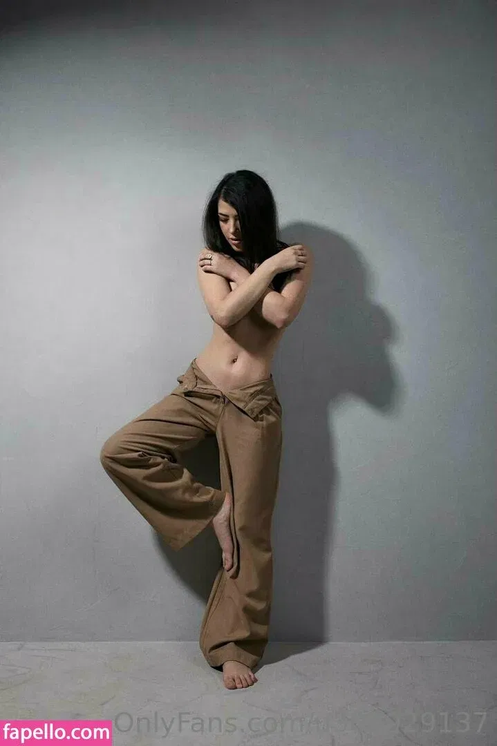 sweeet_yella / sweeetest_jenny Onlyfans Photo Gallery 