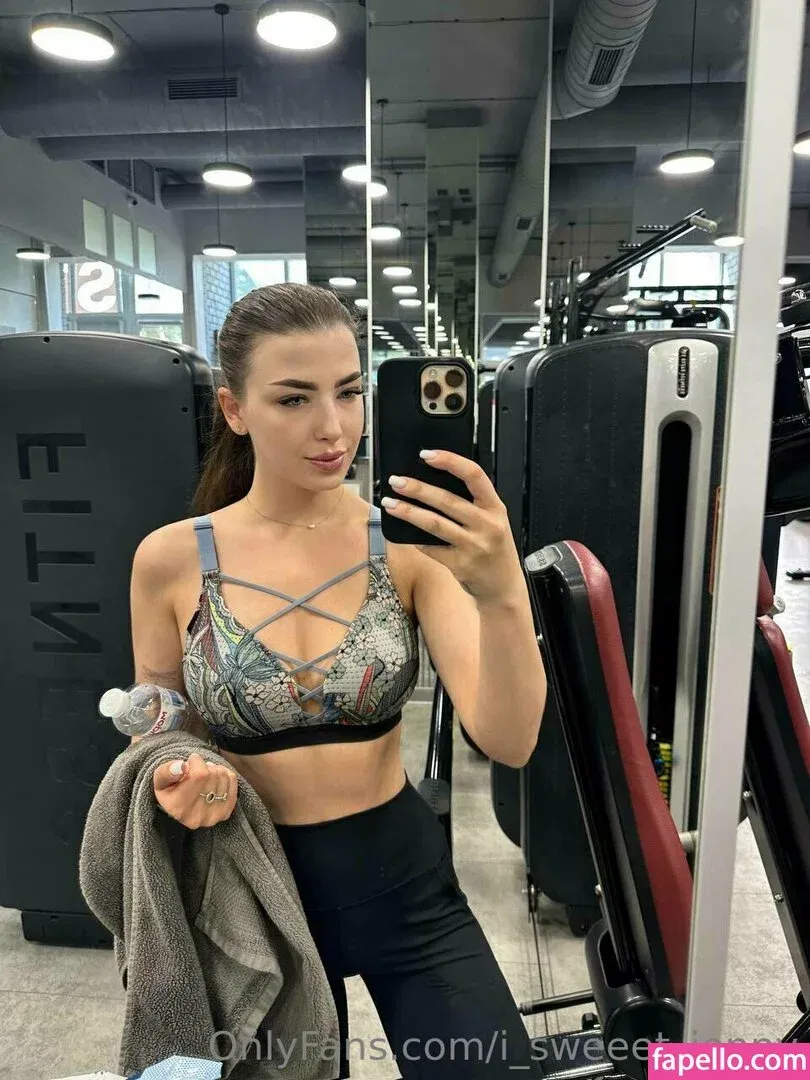 sweeet_yella / sweeetest_jenny Onlyfans Photo Gallery 